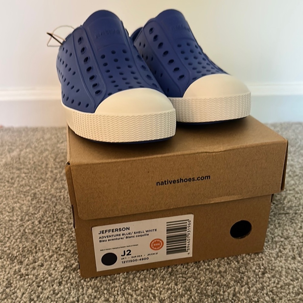 Native Kid’s Jefferson’s: Blue and White Sneakers Perforated Design